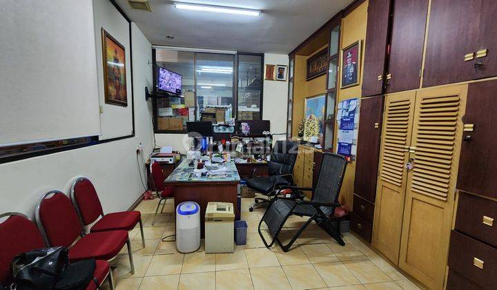 Dijual Ruko 0 Jln Raya Kedungdoro Lok Strategis 4Lantai  1