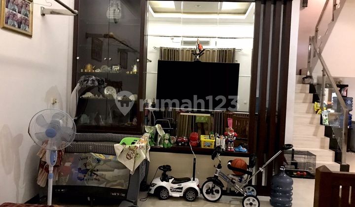 For Sale: Aquamarin Raya House, New City of Gresik, with SHM 2