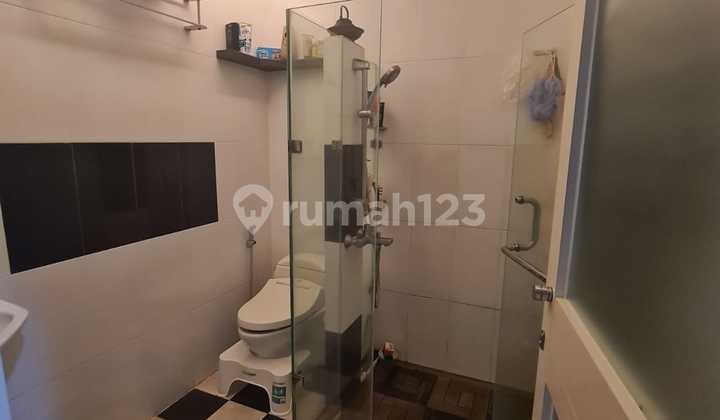 TPR House Row 3 Car...Master Bedroom on 1st Floor 2