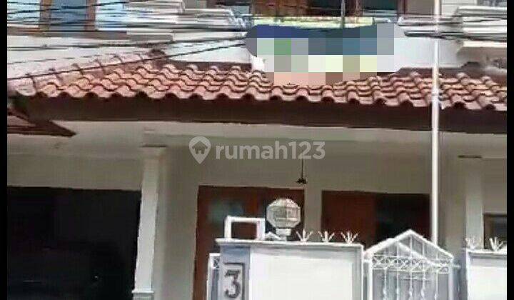 RUMAH BAGUS SEMI KOMPLEK PASAR MINGGU 1