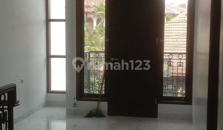 Dijual Rumah Baru Minimalis 2 Lantai Di Pondok Bambu 2