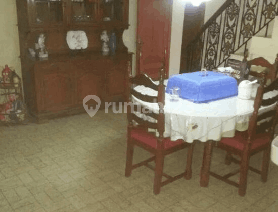 Dijual Rumah Lama Strategis Percetakan Negara Jakarta Pusat 2