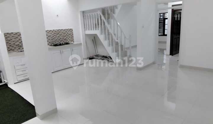 Rumah Bagus Baru Renov Siap Huni Di Pondok Bambu 2