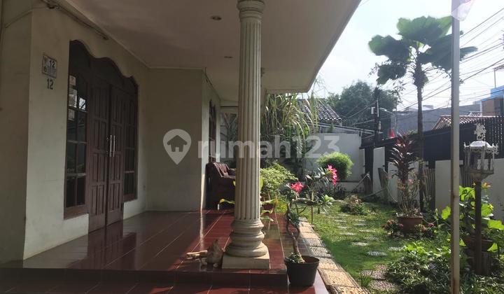 Rumah Lama Lokasi Strategis Cocok Untuk Rumah Tinggal /kos Kosan