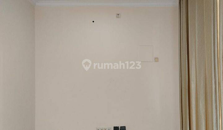 Disewakan Rumah semi furnish Cluster Europe 6 x 15  1