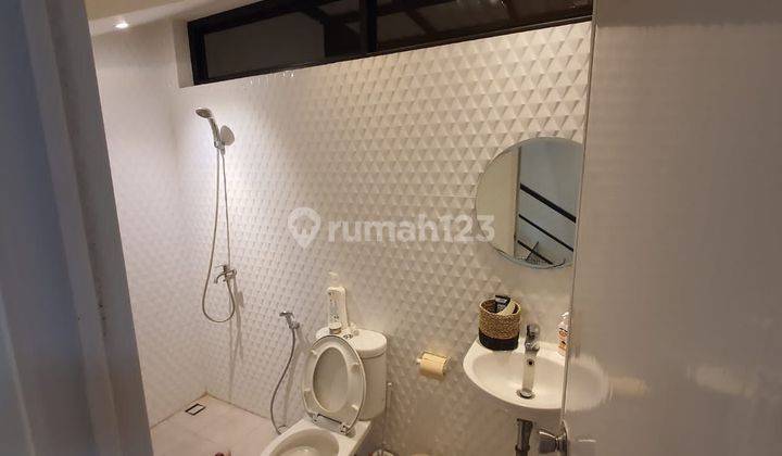Rumah Bagus Semi Furnished di Metro Permata, 7x16, 2 Lantai, Shm 4