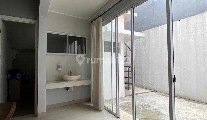 Rumah Di Amerika Latin 10x18 Green Lake City, Shm, Semi Furnished 3