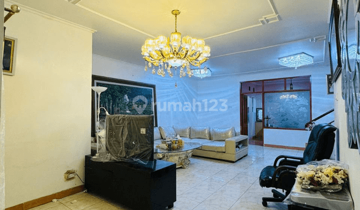 Rumah Puri Media 8x16, Shm, Hadap Barat, Full Furnished 2