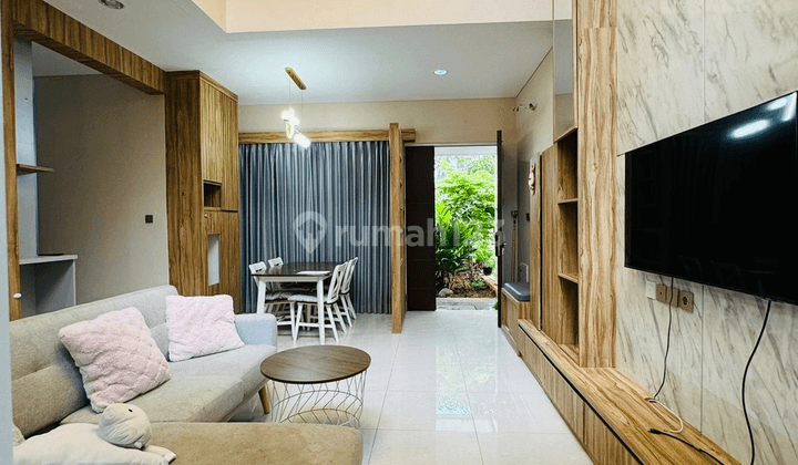 Rumah Di Riviera 8x15, Hadap Selatan, Shm, Furnished, Bagus 1