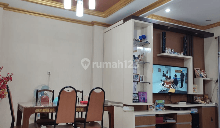 Rumah Kosambi 8x15, Shm, 2,5 Lantai, Semi Furnished Bagus 1