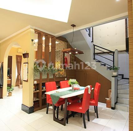 Rumah Taman Surya 6x18, SHM, Full Furnished,  2,5 Lantai, Bagus 2