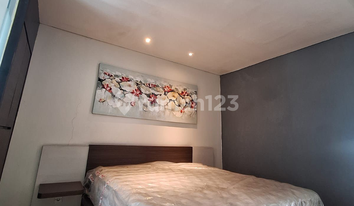 Office Building + Warehouse Workshop Cipondoh, Area 1,724m², Freehold Title Office Building + Warehouse Workshop Cipondoh, Area 1,724m², Freehold Title