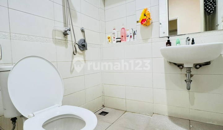 Rumah Amerika 8x15 Green Lake City, SHM, 2,5 Lantai, Bagus 2