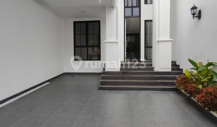 Brand New Sector 9 Bintaro Jaya, Land Area 215M2, SHM (Freehold Certificate), Northwest Facing 2