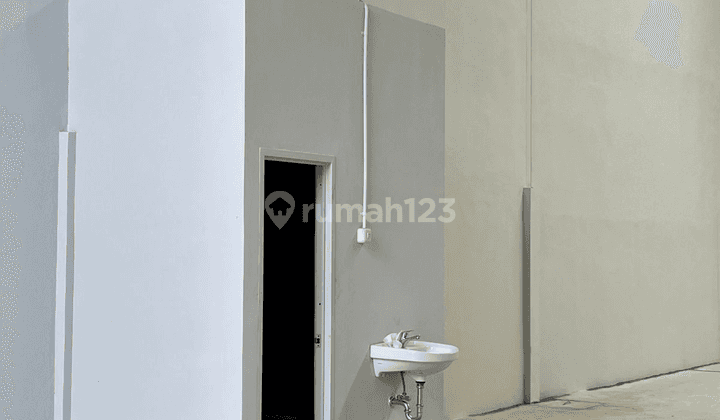 DiSewakan Gudang Teluk Naga 10x42m2, Bebas Bajir 1