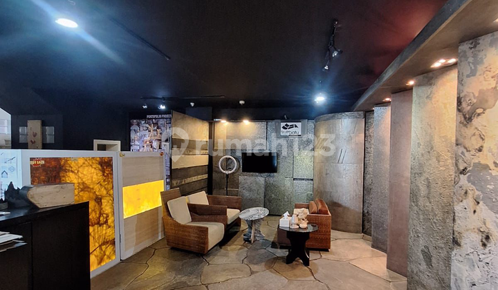 Office Building + Warehouse Workshop Cipondoh, Area 1,724m², Freehold Title Office Building + Warehouse Workshop Cipondoh, Area 1,724m², Freehold Title