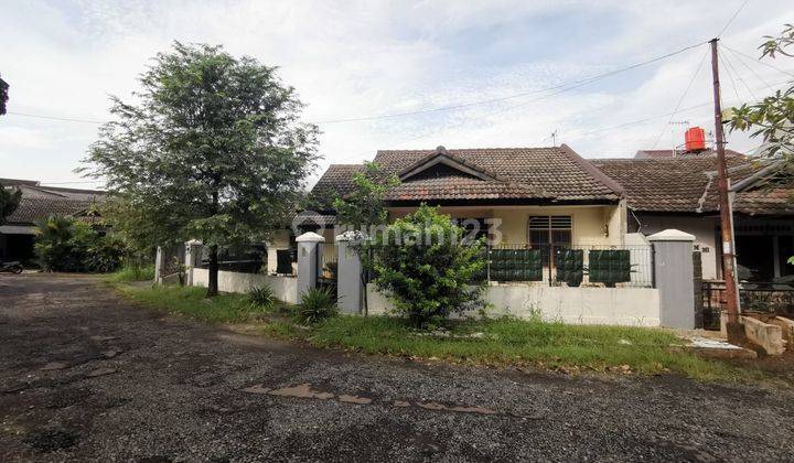 Rumah Cakra Bagus Hook SHM di Cinere, Depok 1