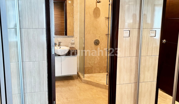BU Casa Grande Private Lift Ready to Move In No Renovation 3 + 1 Br 2