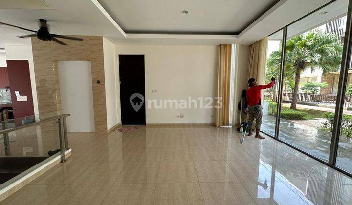 Termurah TownHouse Sea front Ancol 8 x 18 Jarang Ada 2