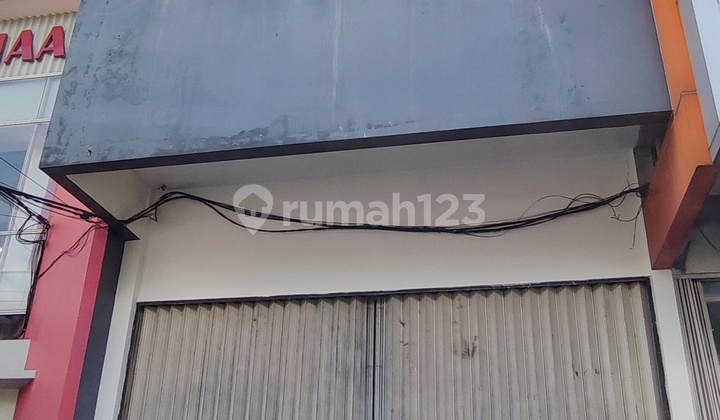 Ruko 3 lantai di Majapahit 2