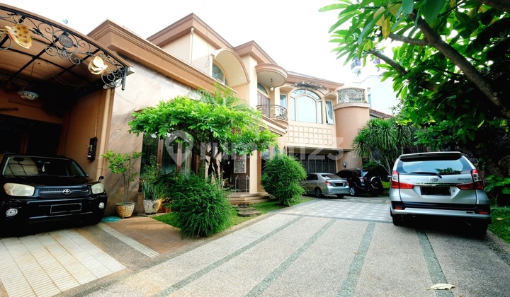 Rumah 2 Lantai SHM daerah Sultan Agung 1