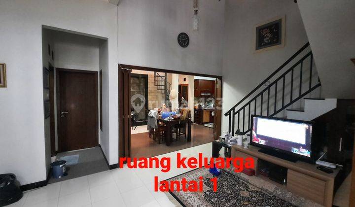 Rumah 2 Lantai Bagus di Semarang Timur 1