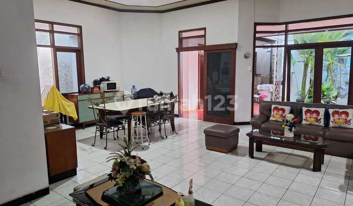 Rumah Tengah Kota Cocok Untuk Rumah Tinggal / Kos/klinik/kantor Dsb 1
