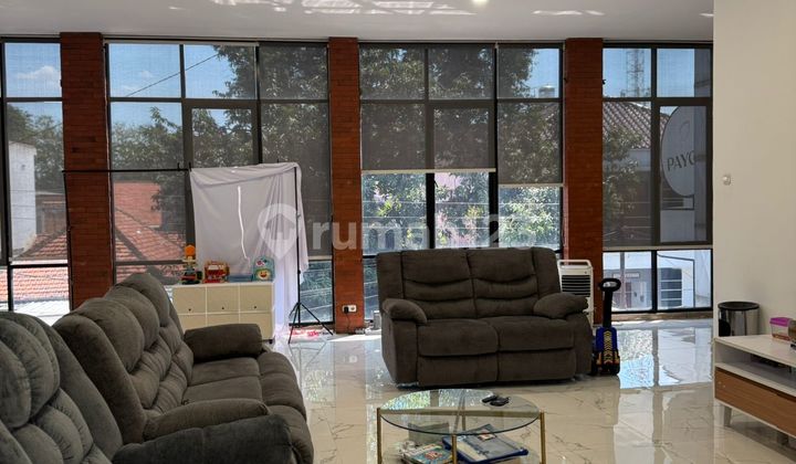 Business Place as well as Residence 1