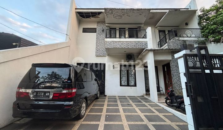 Luxury Move-In Ready House in Kayu Putih Near Rawamangun