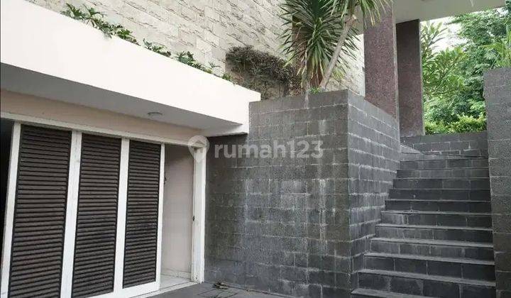 Rumah Mewah Plus Swimming Pool di Cipinang Indah 2