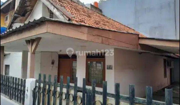 Rumah Paling Murah Hitung Tanah di Pulomas 2