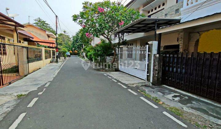 Rumah Murah Hitung Tanah di Rawamangun 1