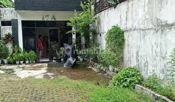 Rumah Murah Hitung Tanah di Menteng 1