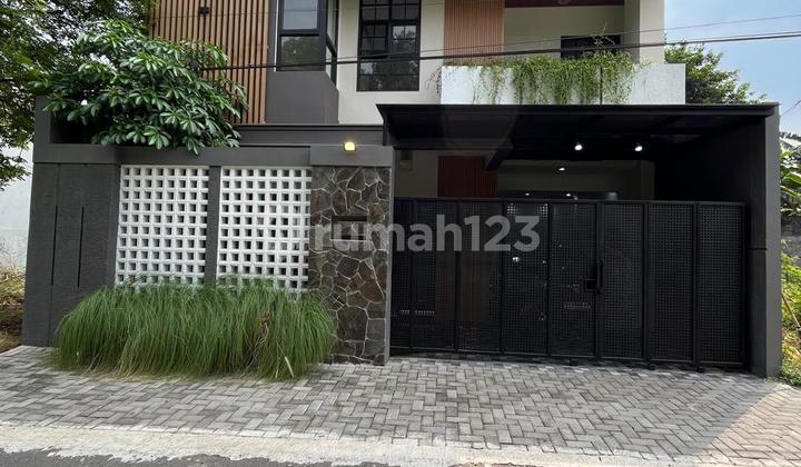 Contemporary Aesthetic Luxury 2-Story Quality House in Purwomartani Kalasan Sleman, Close to Pamela 7 and Pertamina Housing. 2