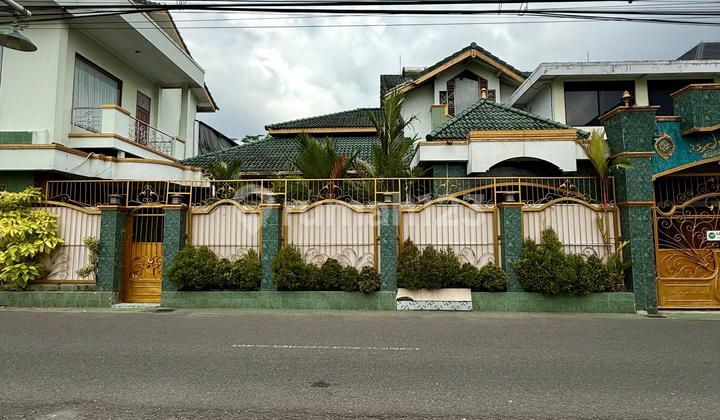 Rumah Mewah Bangunan Kokoh Full Furnished 2 Lantai Dengan Kolam Renang Dekat Ke Nogotirto Gamping Sleman Dekat Tugu Jogja Rumah Mewah Bangunan Kokoh Full Furnished 2 Lantai Dengan Kolam Renang Dekat Ke Nogotirto Gamping Sleman Dekat Tugu Jogja