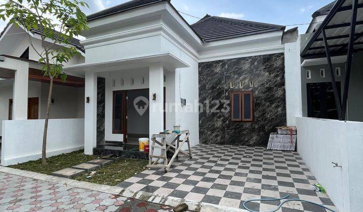 Rumah Cantik Modern Kekinian Dalam Perumahan Di Jalan Kaliurang Km 12 Ngaglik Sleman Dekat Kampus Uii Terpadu 2