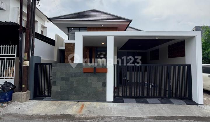 Modern Limasan Luxury House in Baturetno Banguntapan Bantul Near the Banguntapan Kapanewon Office Modern Limasan Luxury House in Baturetno Banguntapan Bantul Near the Banguntapan Kapanewon Office