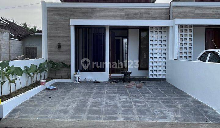 Rumah Cantik Limasan Minimalis Modern Kekinian Di Jalan Magelang Dekat Polres Sleman Dan Sch 1