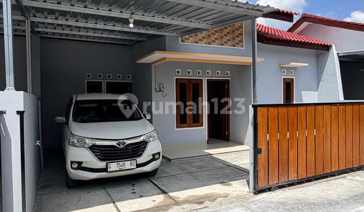 Murah Banget!Rumah Baru Cantik Minimalis - Harga Super Ekonomis Dalam Cluster 5 Unit di Bimomartani Ngemplak Sleman Dekat Spbu