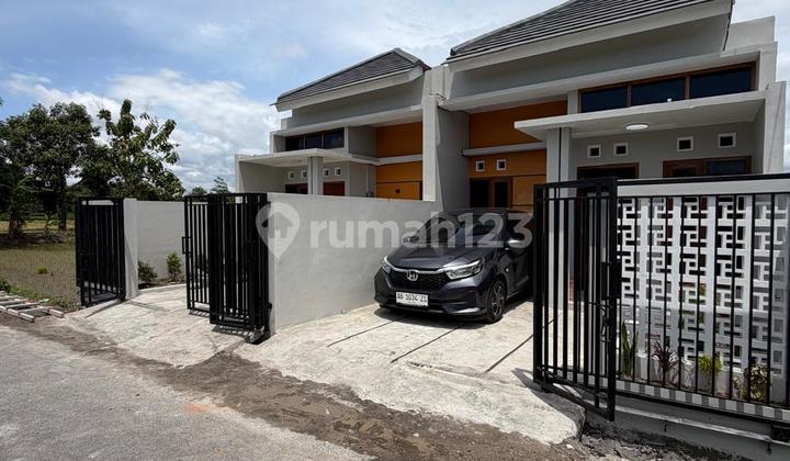 Cute Cheap House‼️2 Unit Couple New Beautiful Minimalist Modern House - Economical Price Rice Field View Near Kids Fun Wonosari Street Cute Cheap House‼️2 Unit Couple New Beautiful Minimalist Modern House - Economical Price Rice Field View Near Kids Fun Wonosari Street