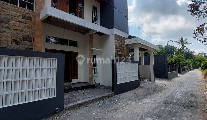 Rumah Mewah 2 Lantai Modern Hook Harga Murah Di Jalan Kaliurang Km 13 Dekat Pasar Jangkang Ngemplak Sleman 2