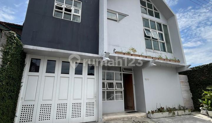 Rumah Mewah 2 Lantai Scandinavian Modern Dalam Perumahan Jombor Baru Mlati Sleman