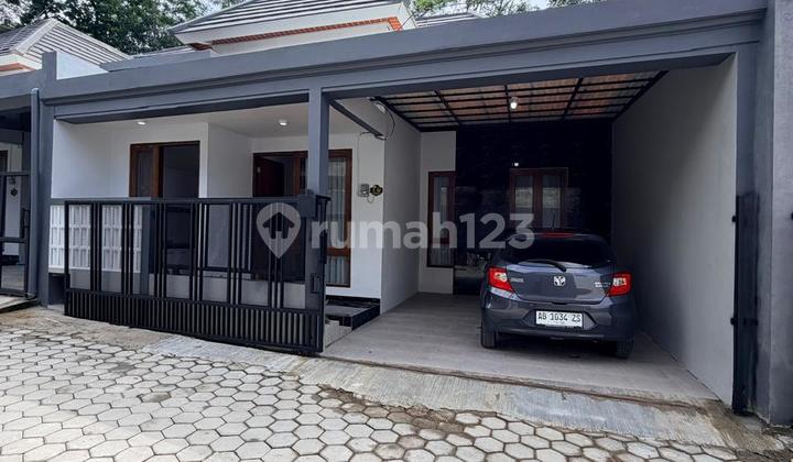 Luxury Modern Limasan House Fully Furnished Very Affordable Price Within a Cluster in Pucangan, Kaliurang Street KM 13, Ngemplak, Sleman 2