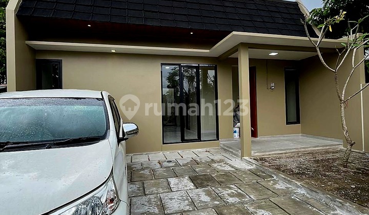 Beautiful Minimalist New House - Super Economical Price on Jalan Kaliurang Km. 10 Gentan Ngaglik Sleman Beautiful Minimalist New House - Super Economical Price on Jalan Kaliurang Km. 10 Gentan Ngaglik Sleman