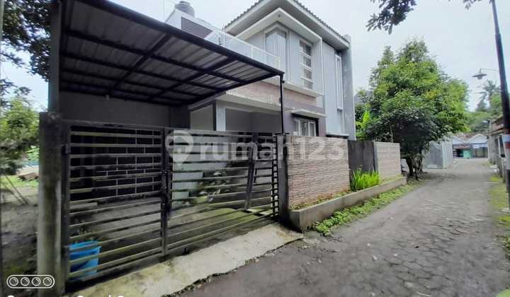 Rumah MEWAH MINIMALIS MODERN 2 LANTAI FULLY FURNISHED Di Sumberadi Mlati Sleman Dekat Perkantoran Pemkab Sleman 3
