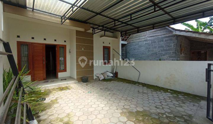 Rumah CANTIK MINIMALIS - HARGA EKONOMIS DENGAN TANAH LUAS Di Dekat Pasar Cebongan Mlati Sleman 2