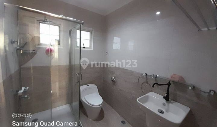 ISTIMEWA BANGET! Rumah LUX MEWAH 2 LANTAI SEMI FURNISHED Di Dalam Perumahan Elite Casa Grande Maguwoharjo 29