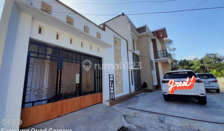 MURAH BANGET...! RUMAH MEWAH MODERN 3 LANTAI DENGAN TANAH LUAS DAN BONUS KOLAM IKAN DI TURI SLEMAN YOGYAKARTA 25