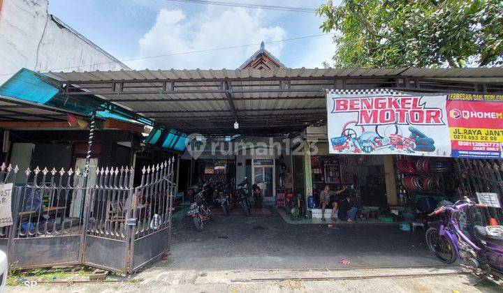 STRATEGIS BANGET! TANAH BONUS BANGUNAN DAN RUANG USAHA DI BANGUNTAPAN BLOK O DEKAT GEDUNG JEC 1