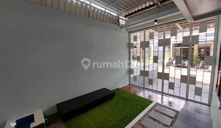 RUMAH MEWAH 2 LANTAI ISTIMEWA HOOK DALAM PERUMAHAN ELITE DI MLATI DEKAT SCH SLEMAN